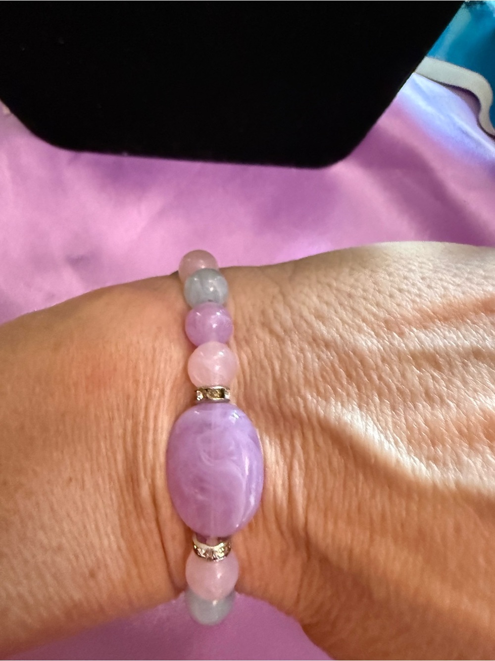 5/25 paparazzi Pastel Pink & Lavender Beaded Stretch Bracelet - Picture 2 of 3